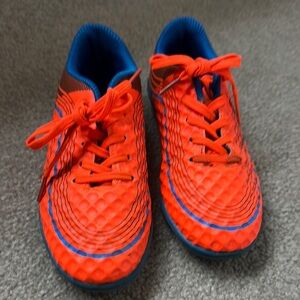 Hawkwell Athletic Indoor Soccer Kids Orange and Blue Athletic Shoes size 13